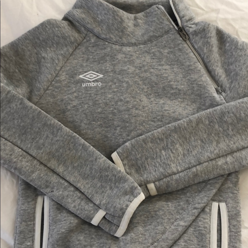 Kids:Umbro sweat suit